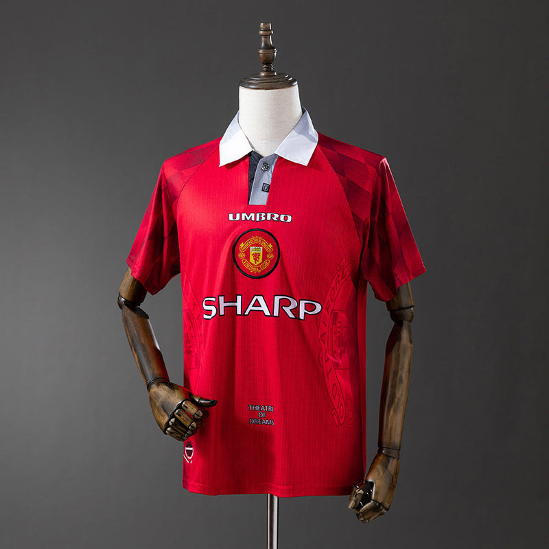 Manchester United domaći dres 1996/98
