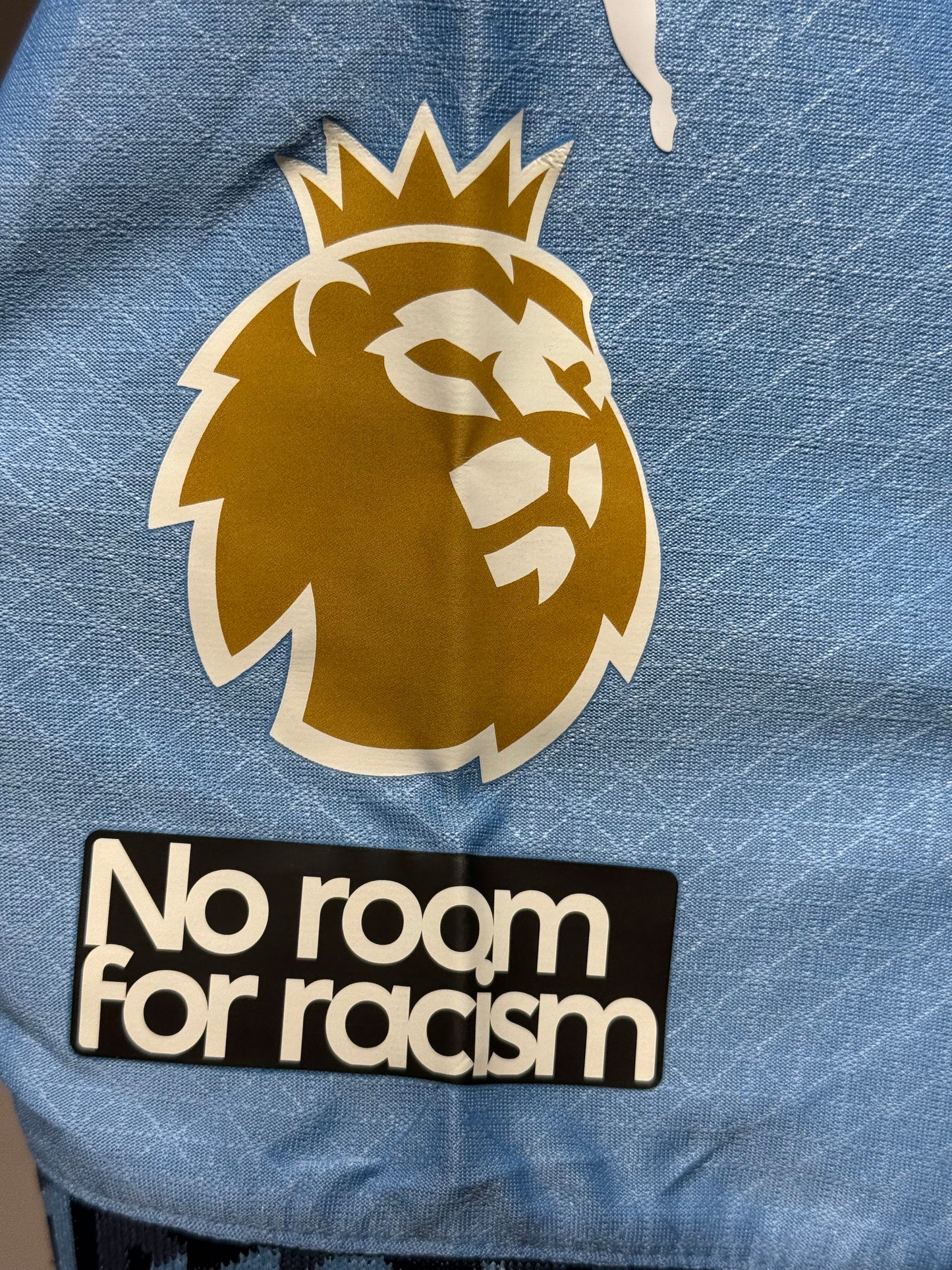 Manchester City, Sezona 2024/2025, Domaći Dres - De Bruyne 17