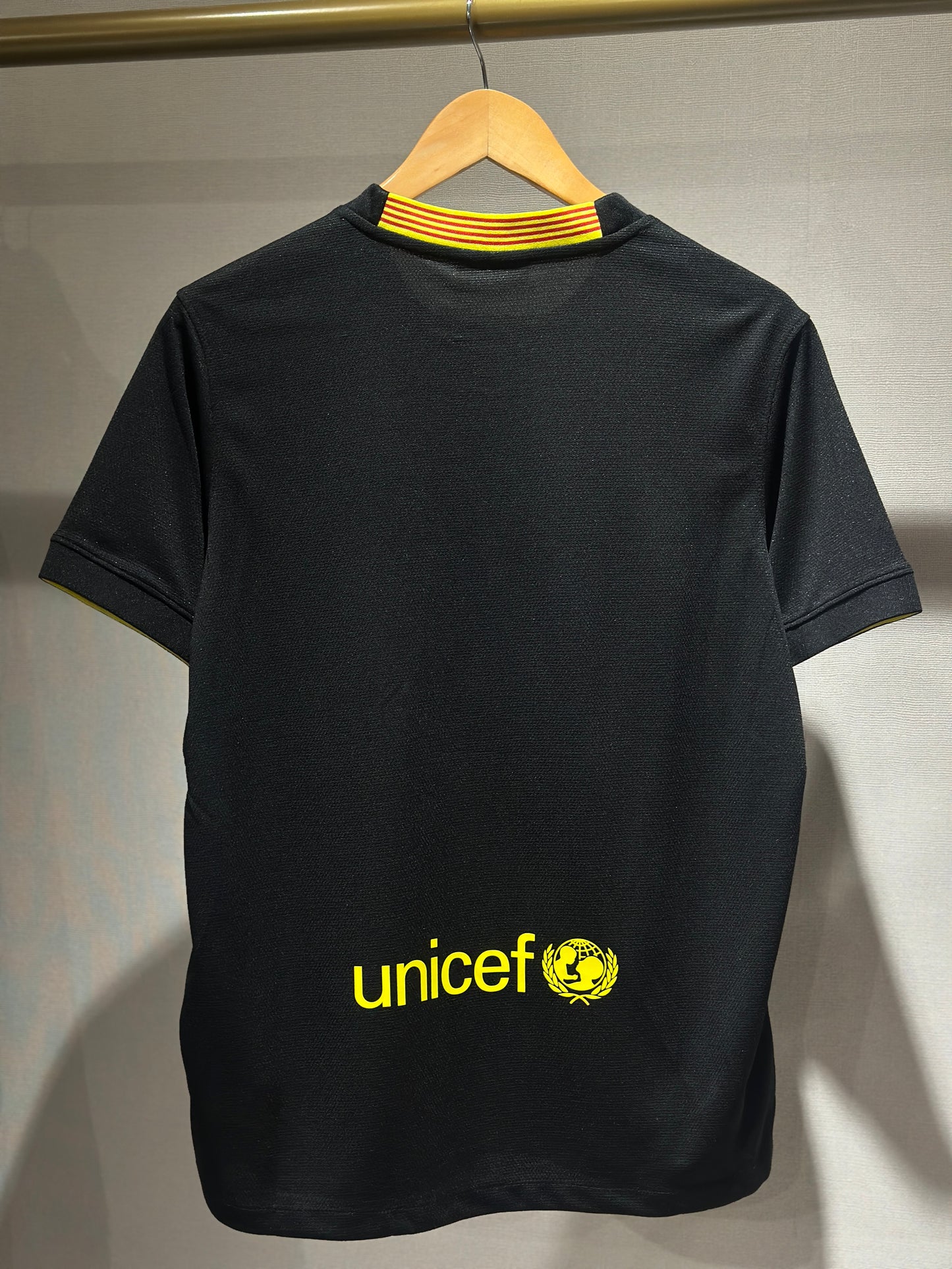 Barcelona, Sezona 2012/2013, Retro Treći Dres
