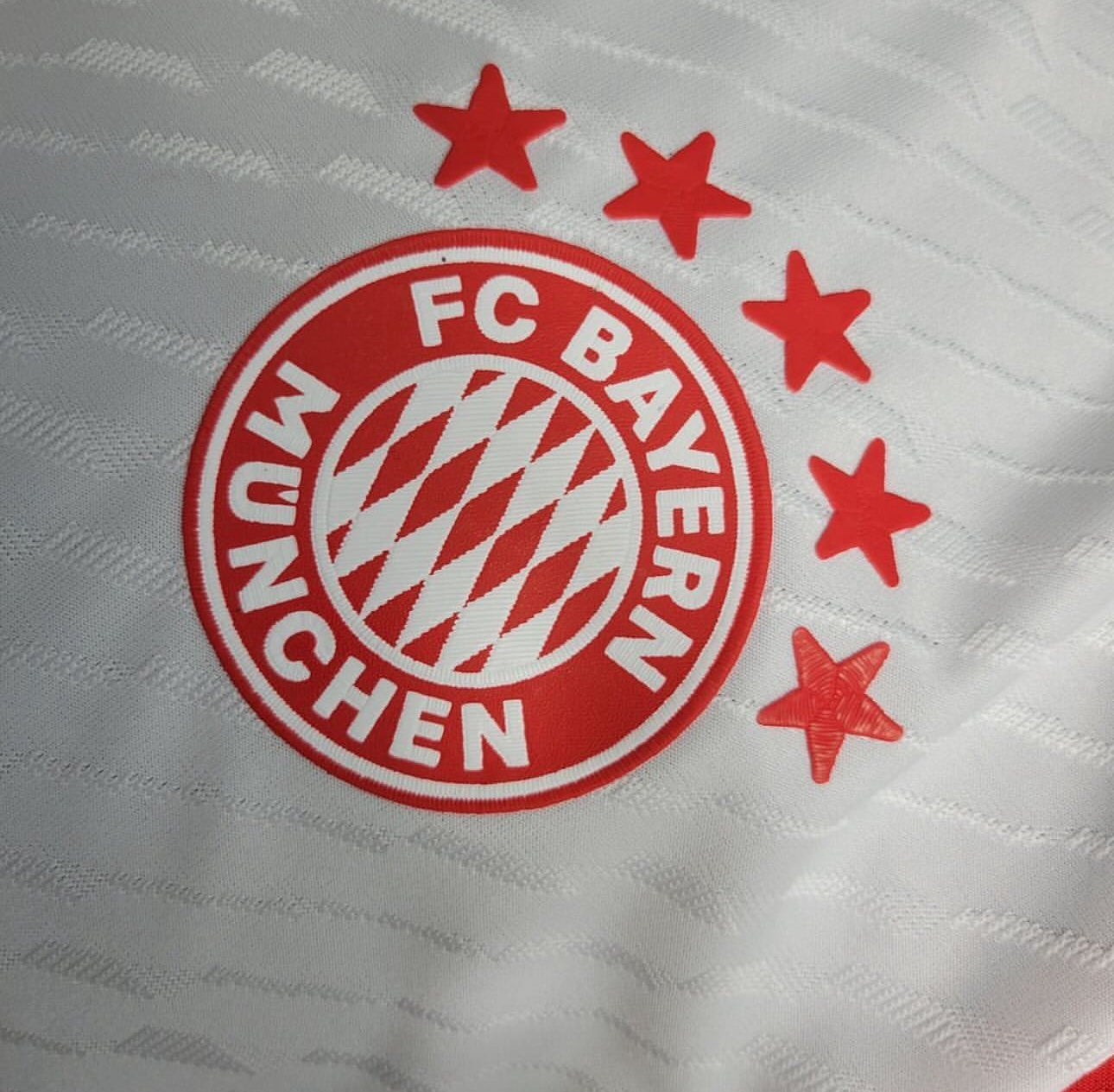 Bayern Münich, Season 2023/2024, Home Jersey