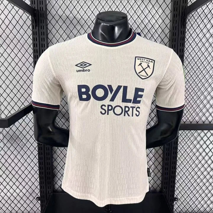Westham, Sezona 2025/2026, Gostujući Dres