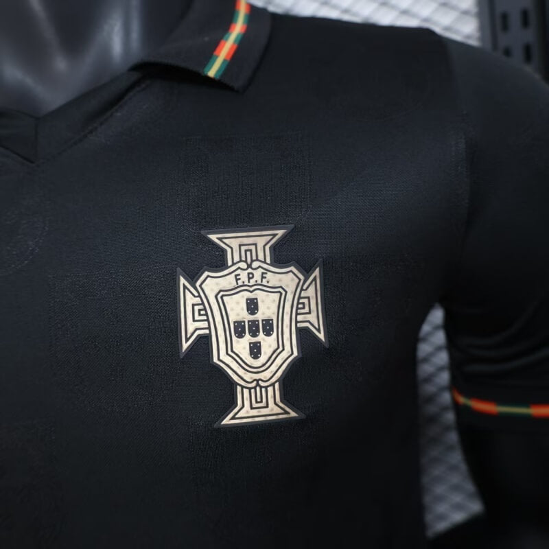 Portugal "Pantera Negra" Limited Dres