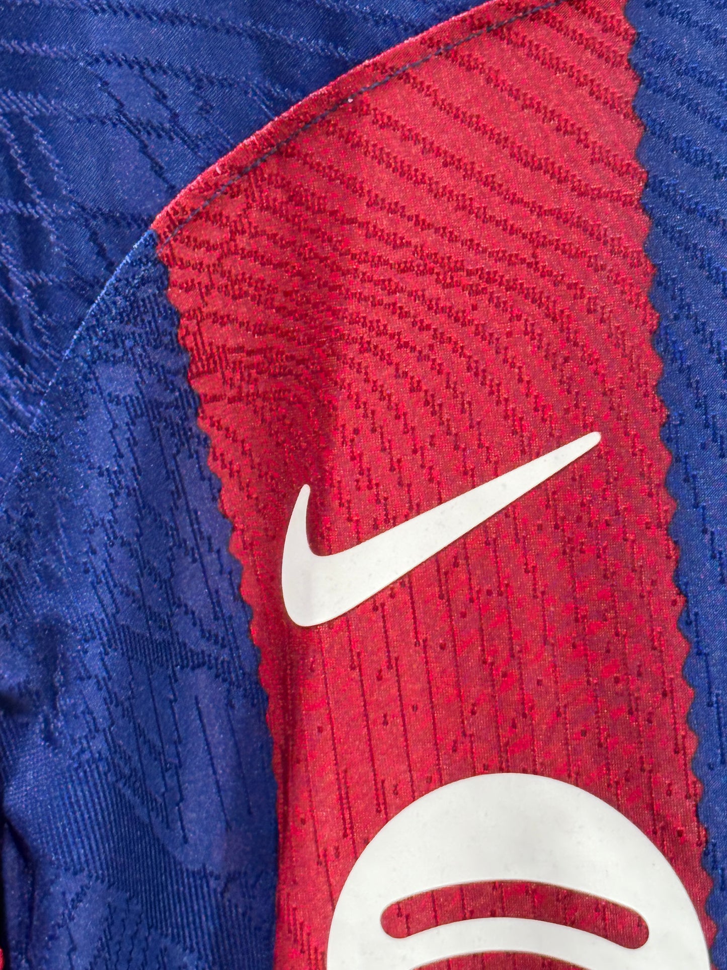 Barcelona, Sezona 2023/2024, Domaći Dres - Lamine Yamal