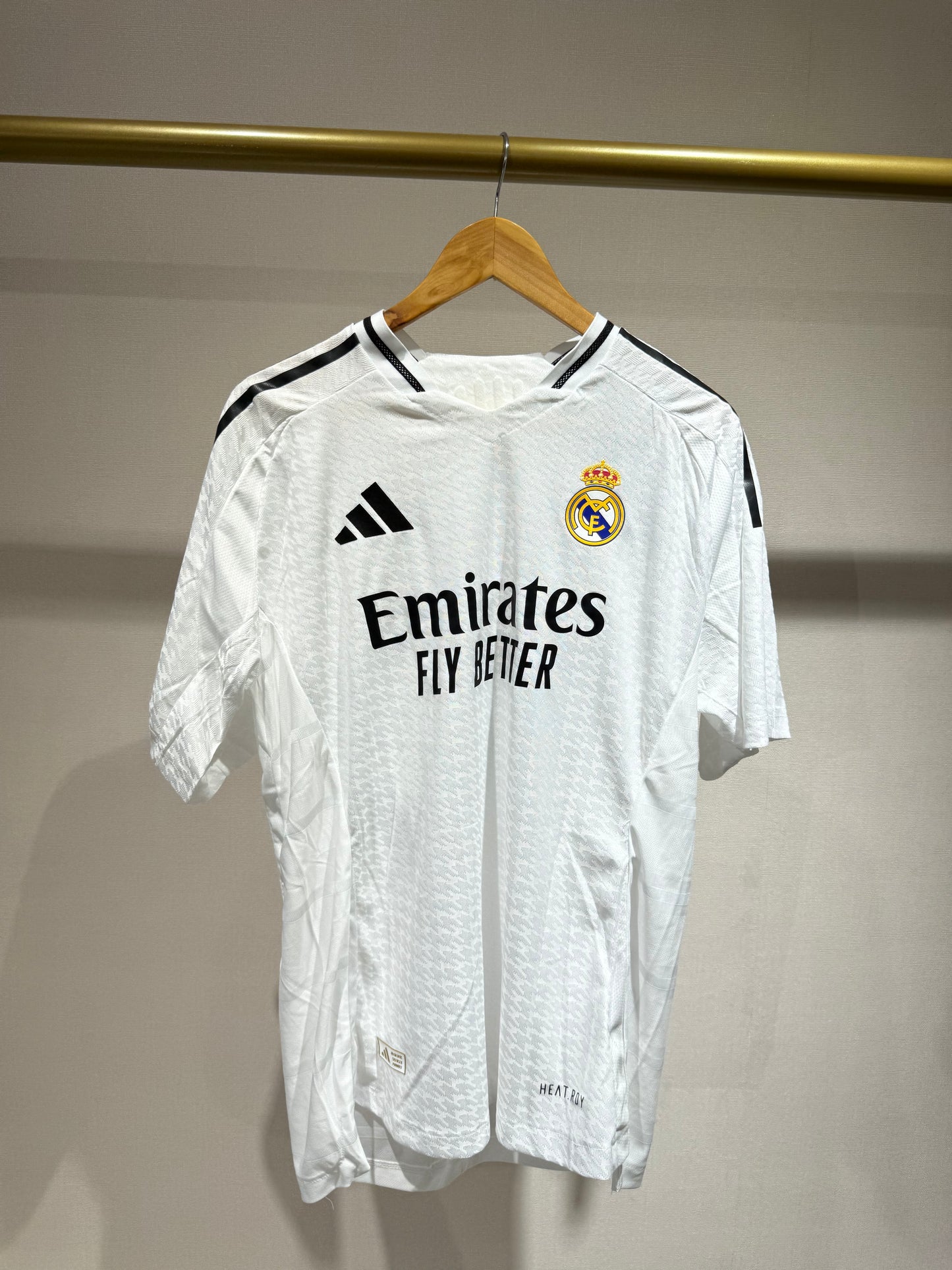 Real Madrid, Sezona 2024/2025, Domaći Dres - Modrić 10
