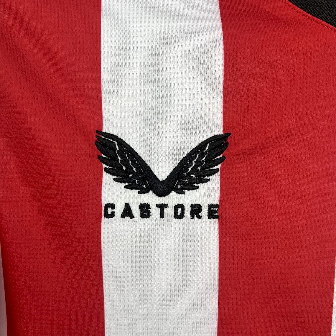 Athletic Bilbao, Sezona 2025/2026, Domaći Dres