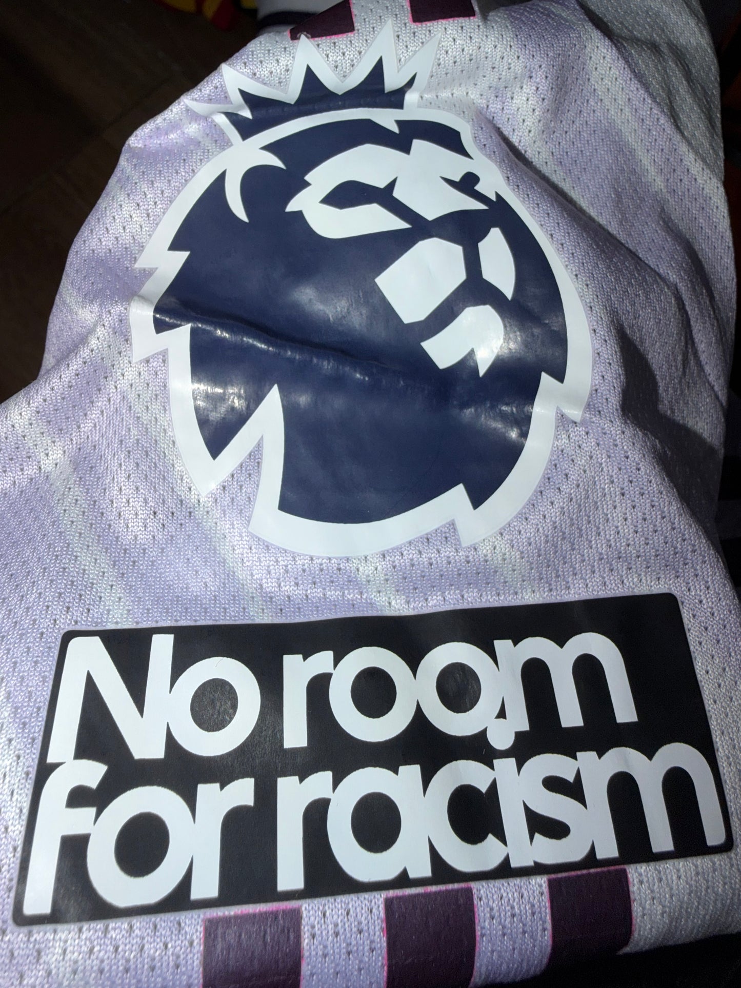 Manchester United, Sezona 2025/2026, Treći Dres