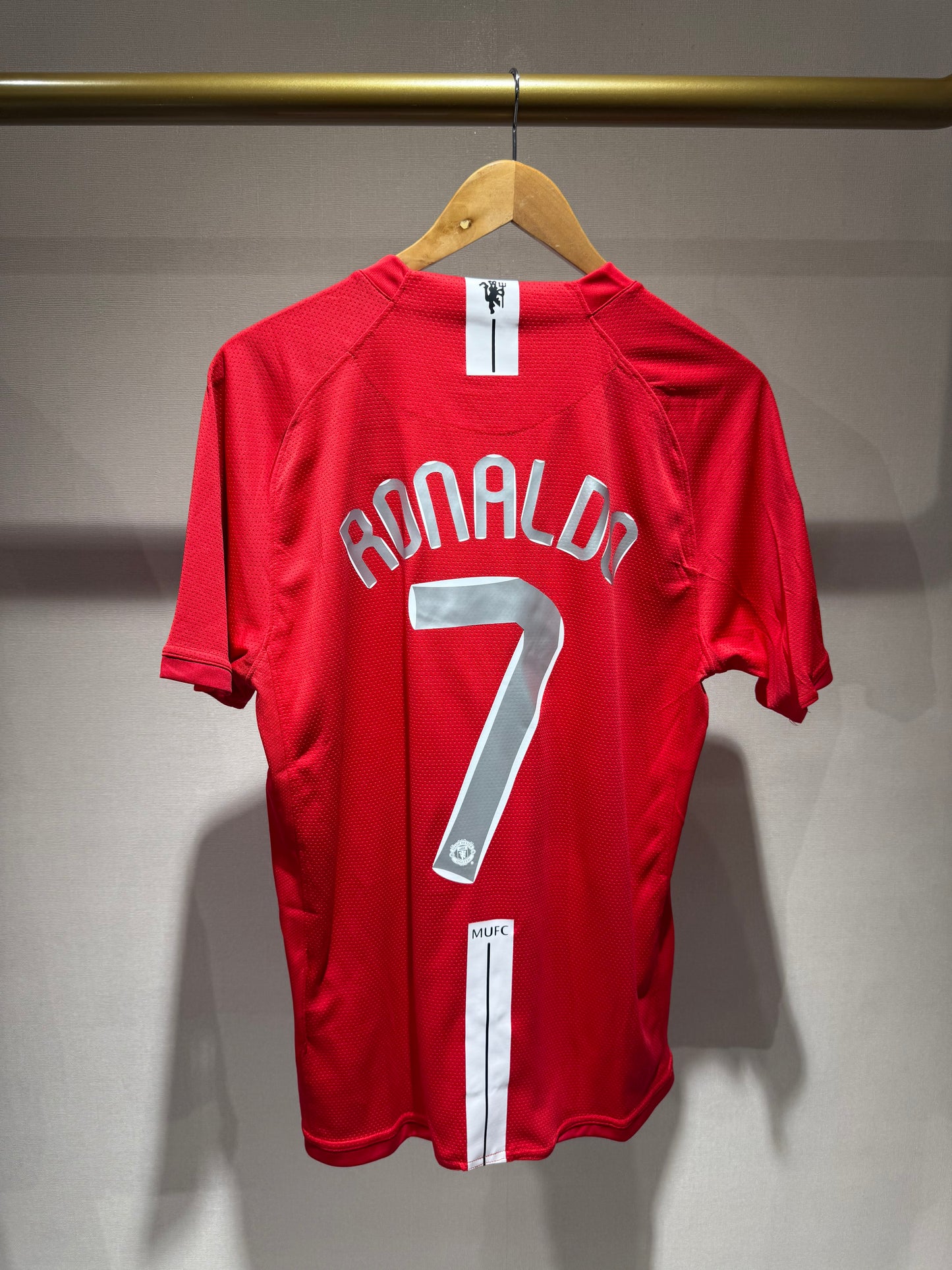 Manchester United, Sezona 2007/2008, Retro Domaći Dres - Ronaldo 7