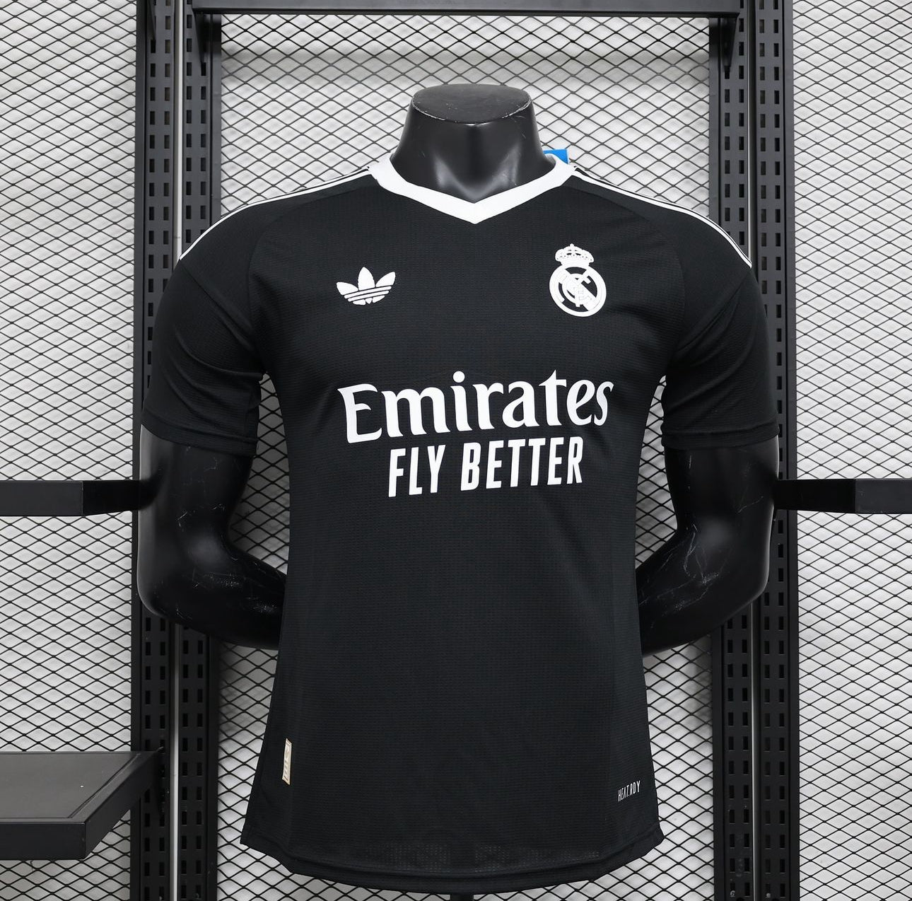 Real Madrid, Season 2024/2025, Goalkeeper Jersey