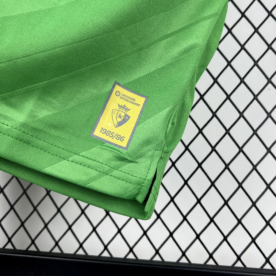 Osasuna, Sezona 2025/2026, Gostujući Dres