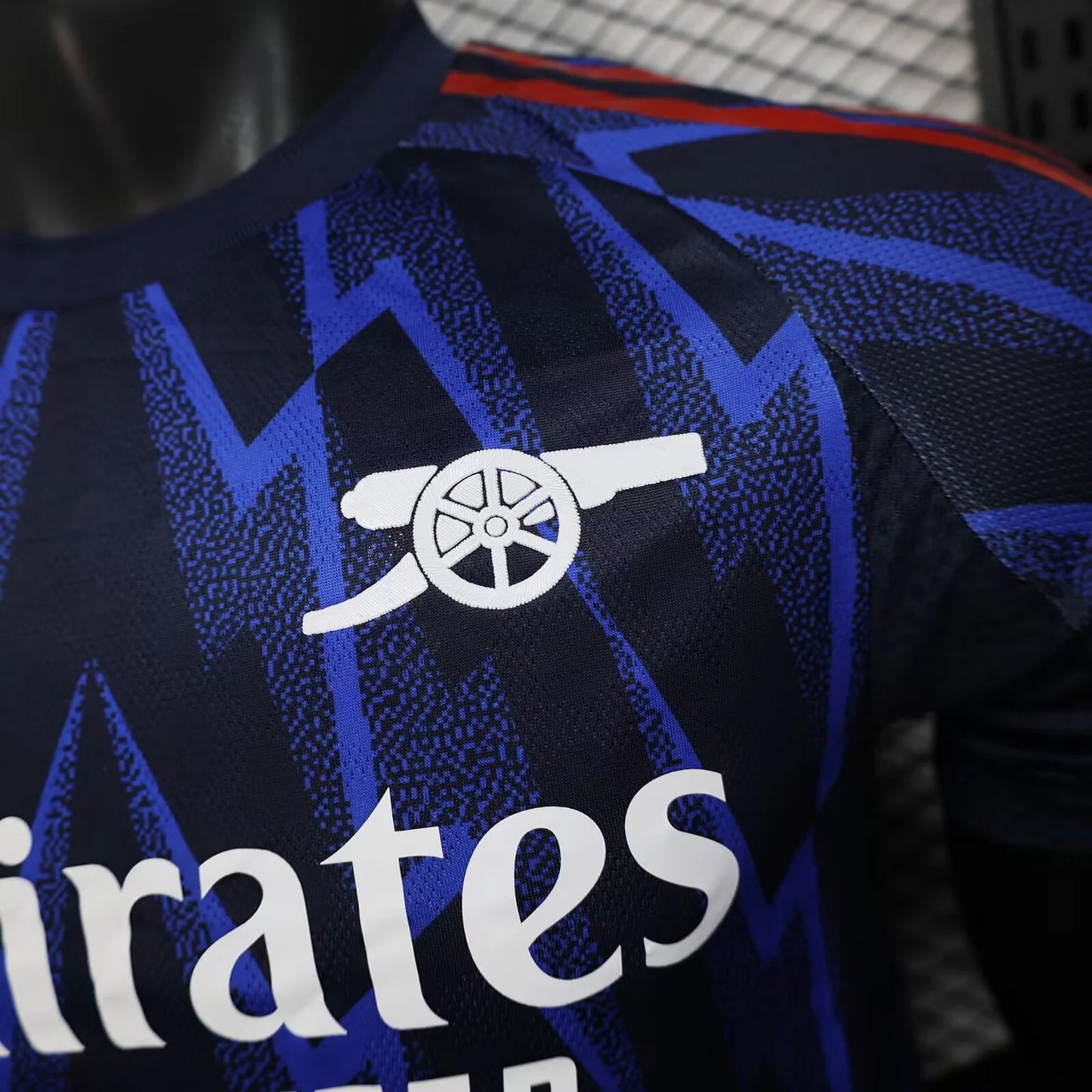 Arsenal, Sezona 2025/2026, Gostujući Dres
