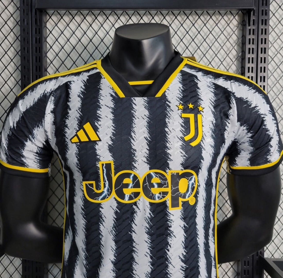 Juventus, Sezona 2023/2024, Domaći Dres