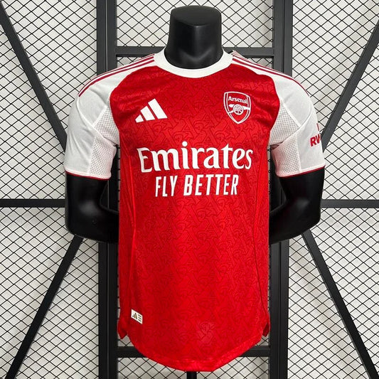 Arsenal, Sezona 2025/2026, Domaći Dres