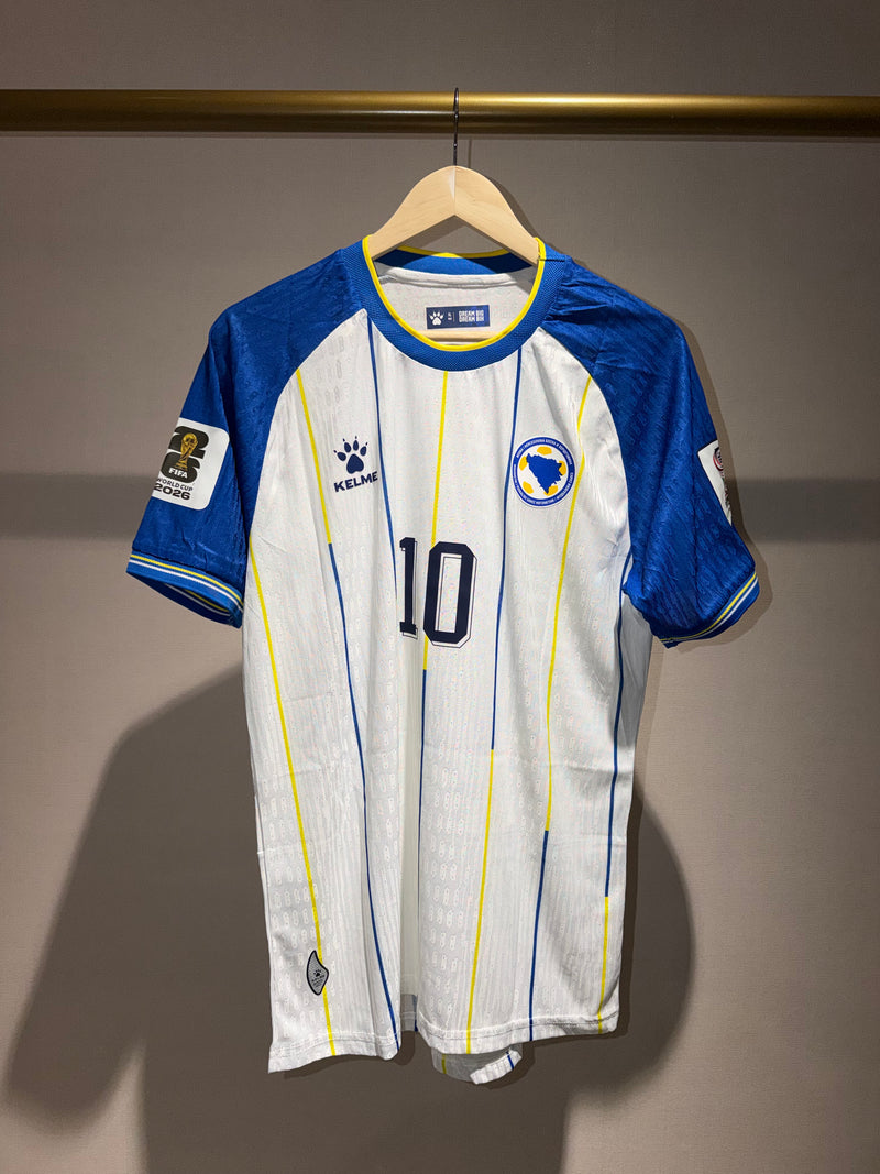 Gostujući dres Bosnia 2026 -Demirović 10
