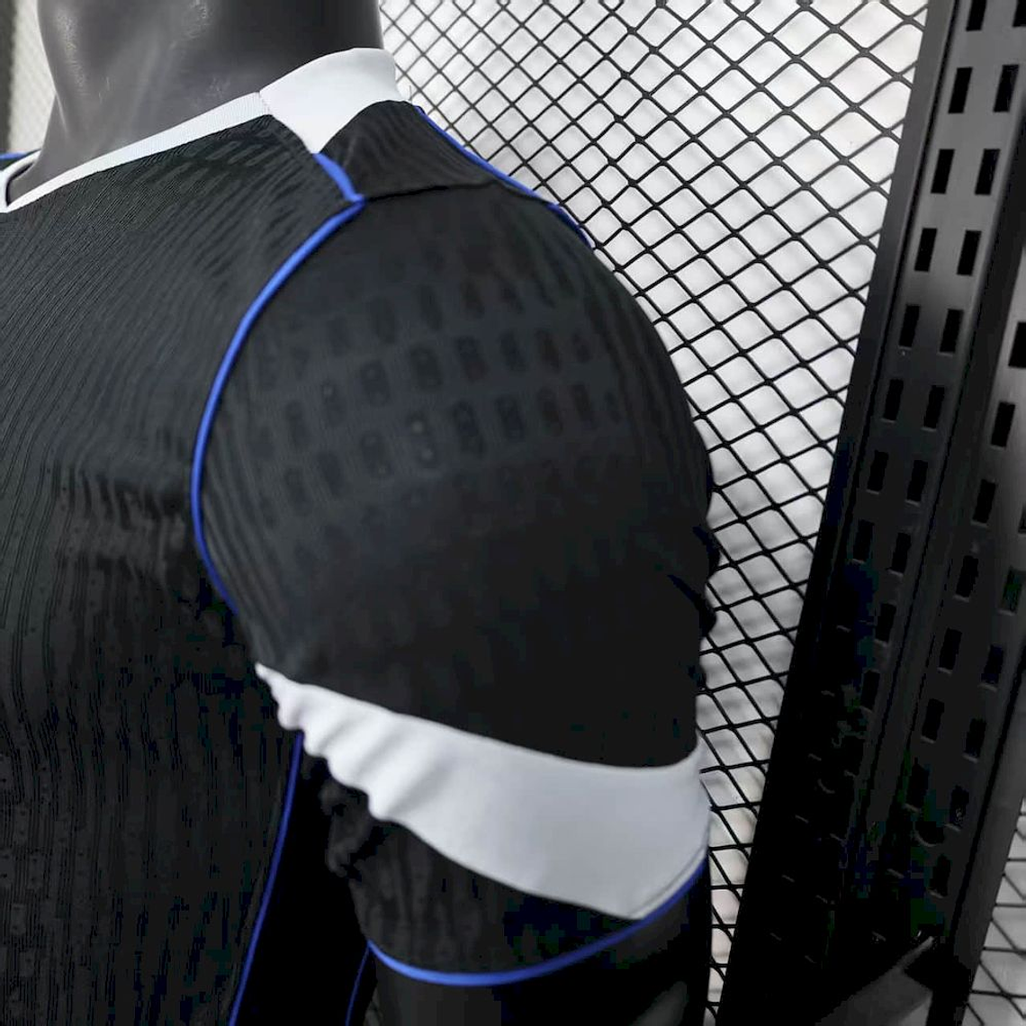 Chelsea, Sezona 2025/2026, Treći Dres