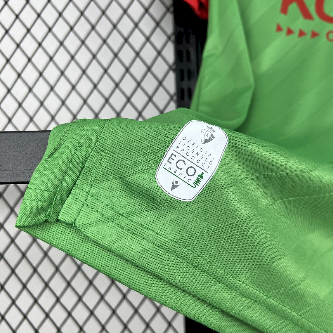 Osasuna, Sezona 2025/2026, Gostujući Dres