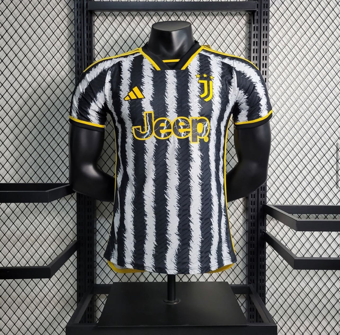 Juventus, Sezona 2023/2024, Domaći Dres