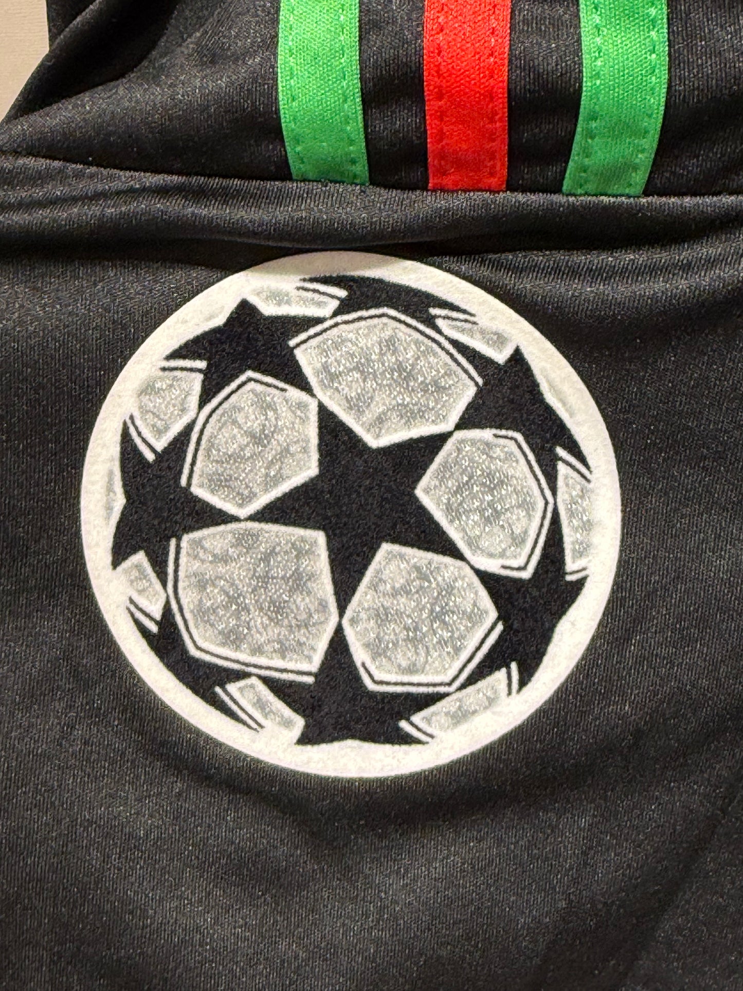 Arsenal, Sezona 2024/2025, Gostujući Dres - TROSSARD 9