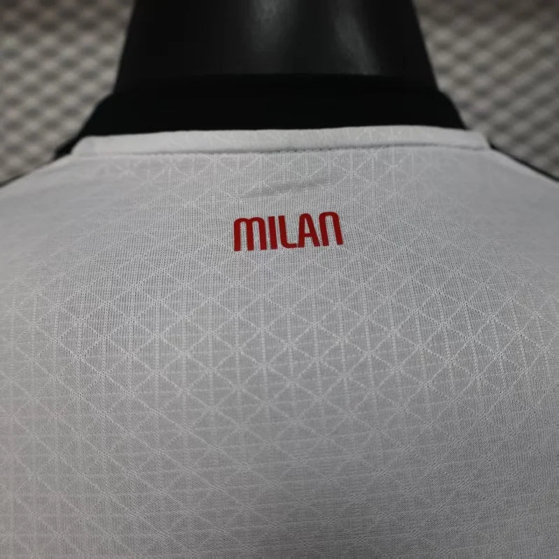 AC Milan, Sezona 2025/2026, Gostujući Dres