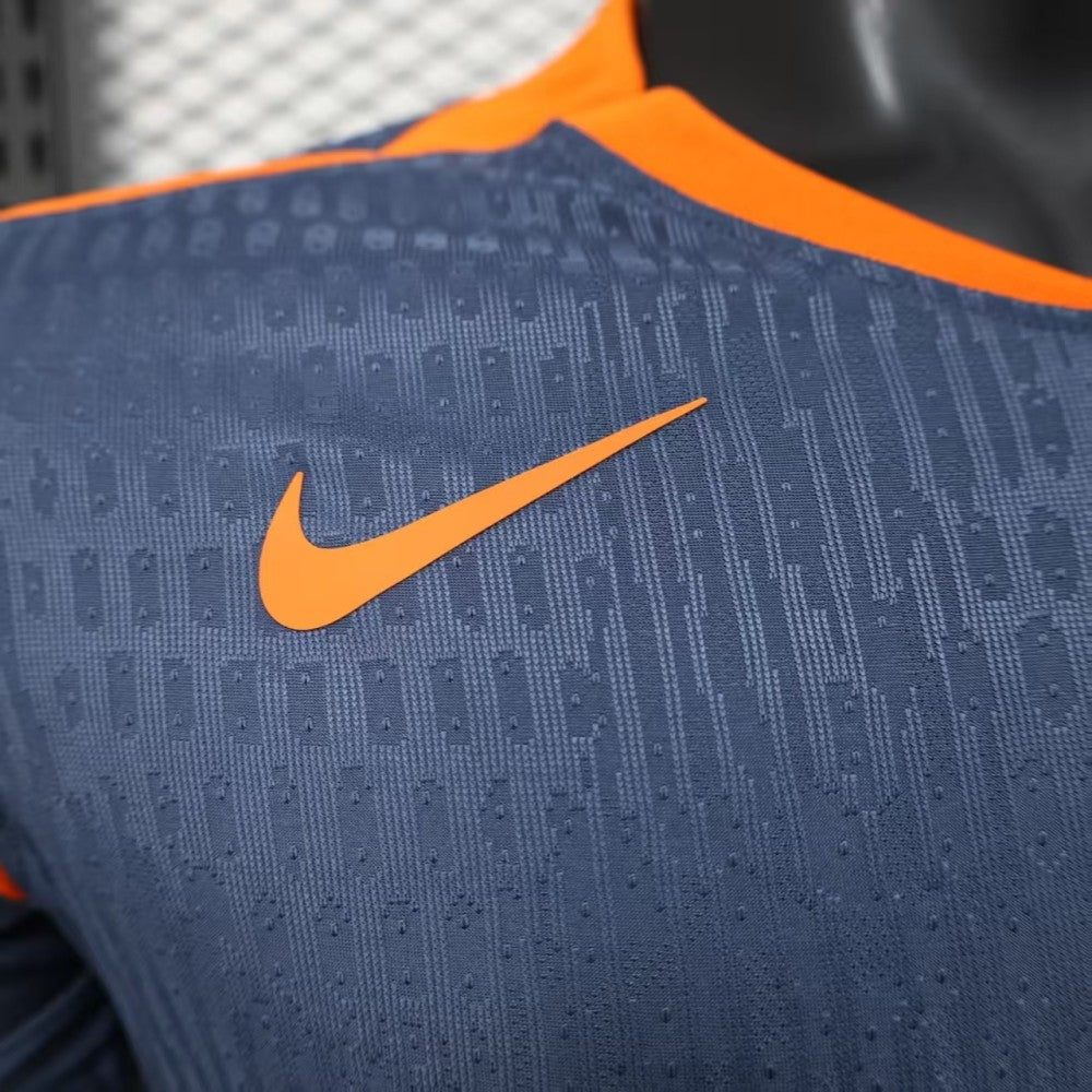 Inter Milan, Sezona 2025/2026, Treći Dres