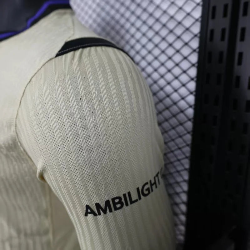 Barcelona, Sezona 2025/2026, Gostujući Dres - Dugi Rukavi