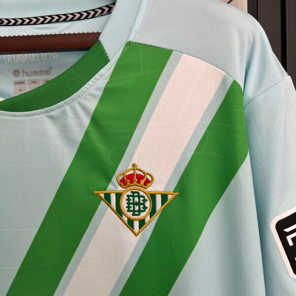 Real Betis, Sezona 2025/2026, Gostujući Dres