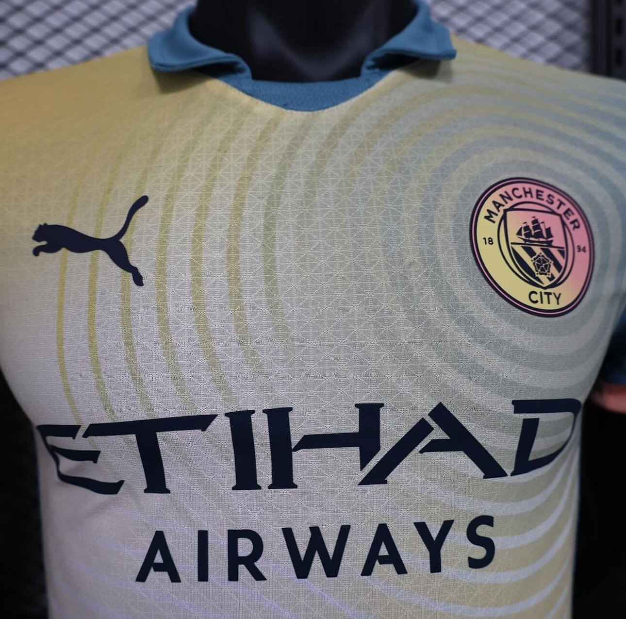 Manchester City, Season 2024/2025, Fourth Jersey