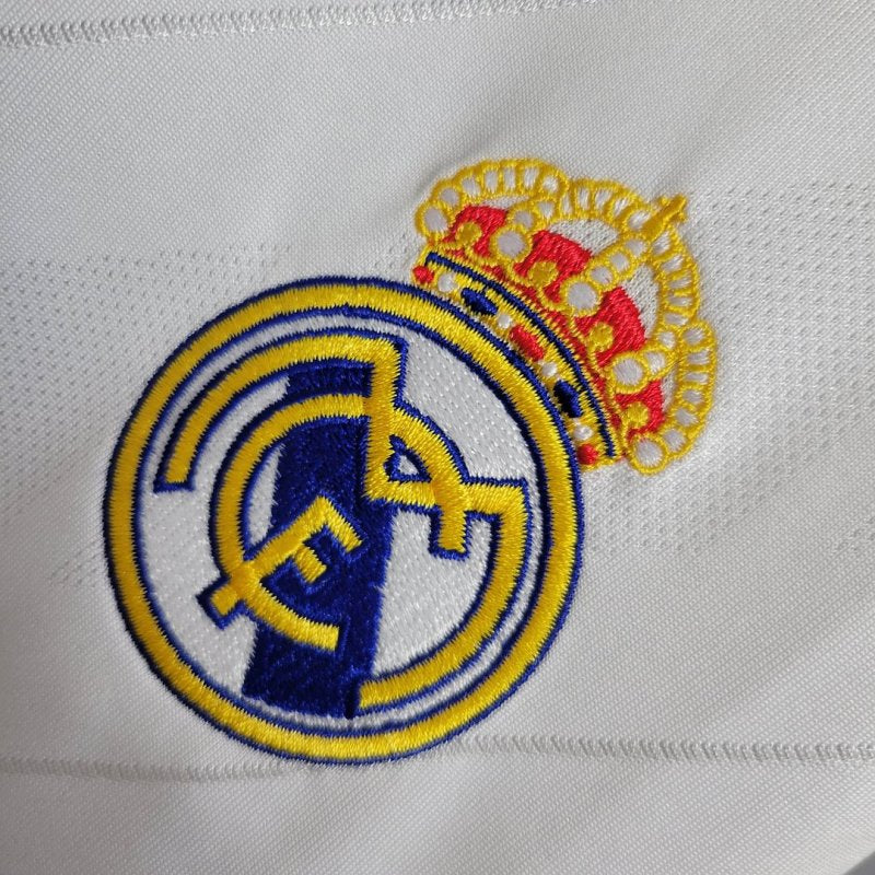 Real Madrid, Sezona 2017/2018, Domaći Retro Dres.