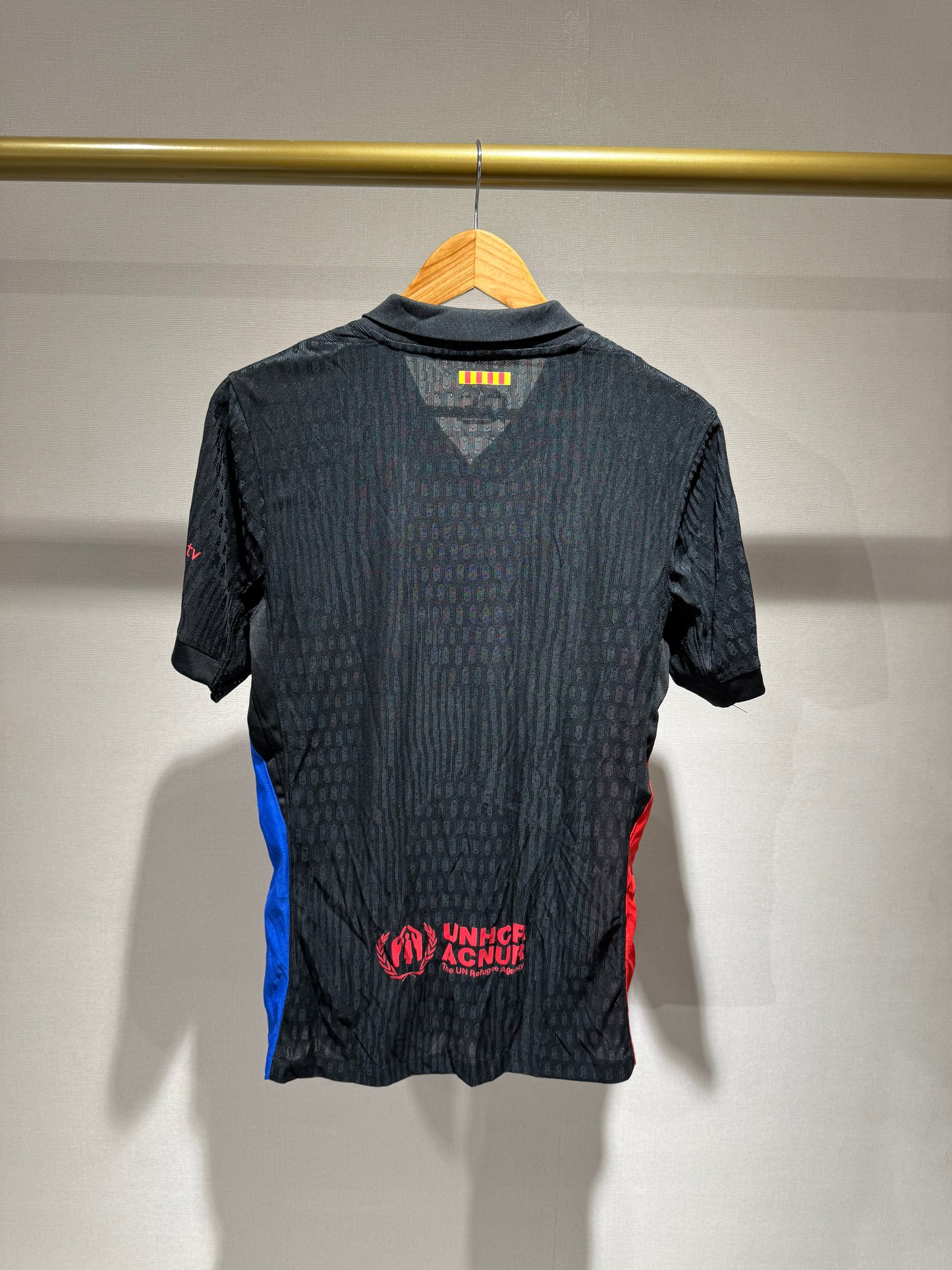 Barcelona, Sezona 2024/2025, Gostujući Dres