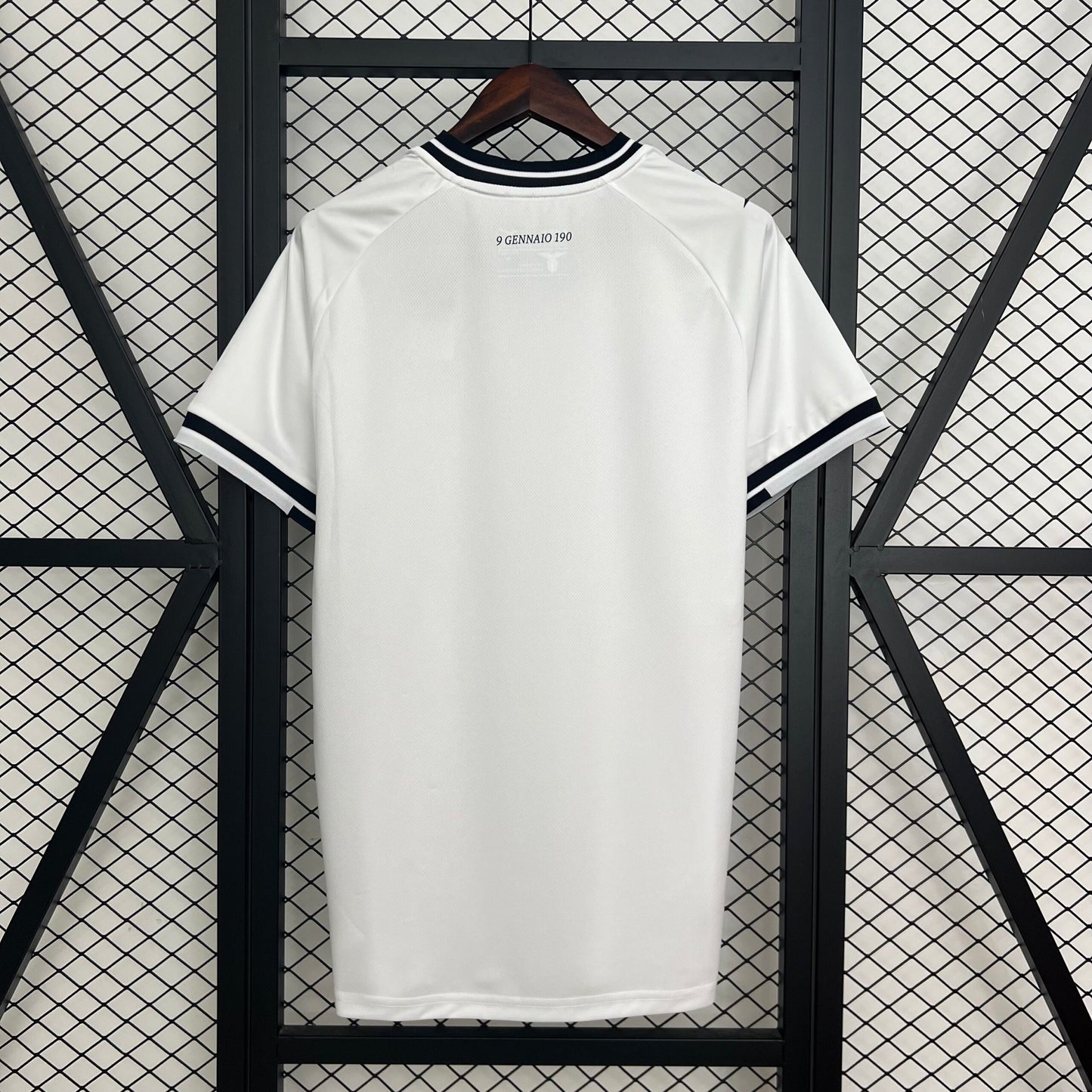 Lazio, Sezona 2025/2026, Gostujući Dres