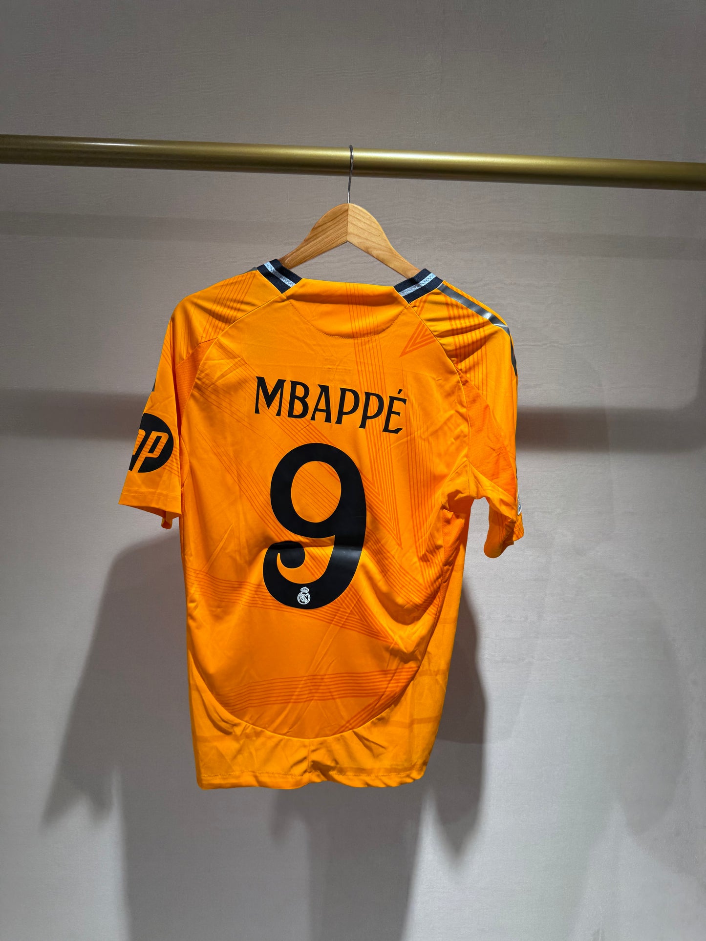 Real Madrid, Sezona 2024/2025, Gostujući Dres - Mbappe 9