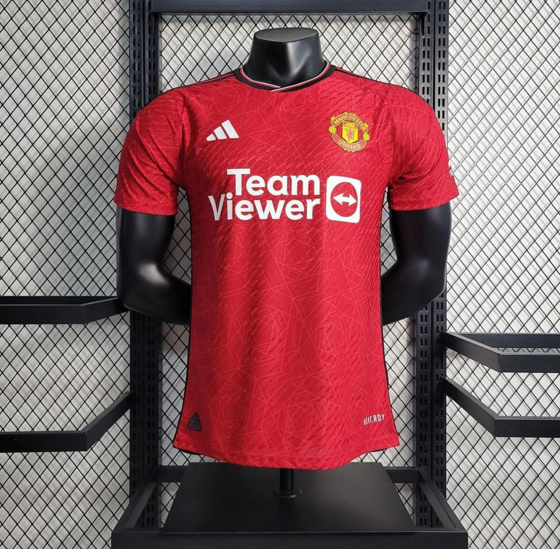 Manchester United, Sezona 2023/2024, Domaći Dres