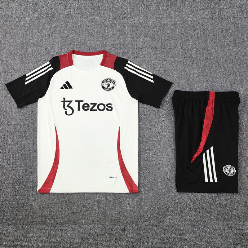 Manchester United Training Set 2025/26
