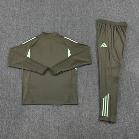 Real Madrid Tracksuit 2025/26