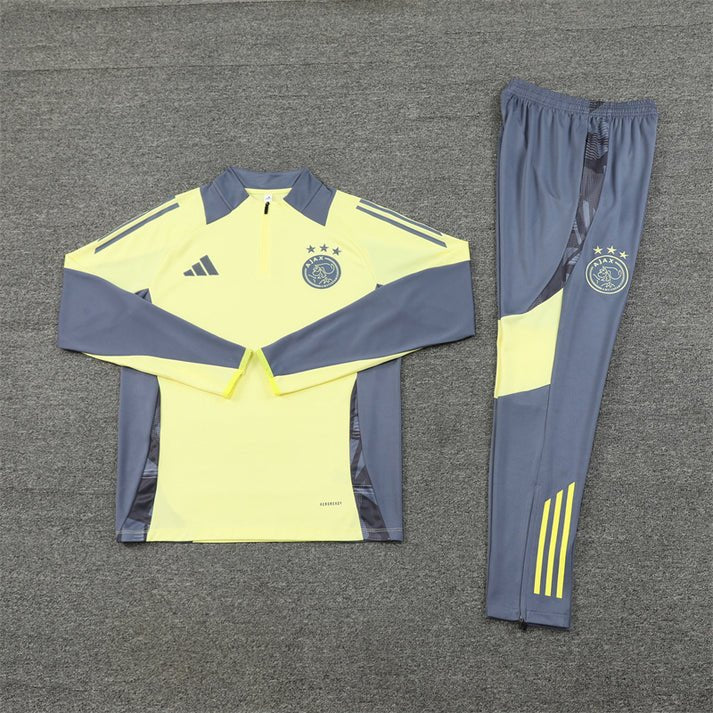 Ajax Amsterdam trenerka 2024-25