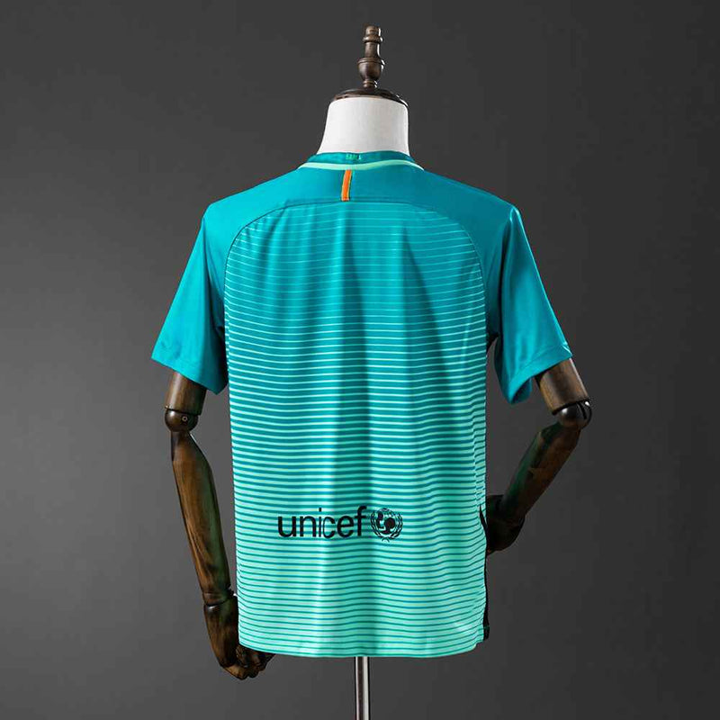 Barcelona treći dres 16/17