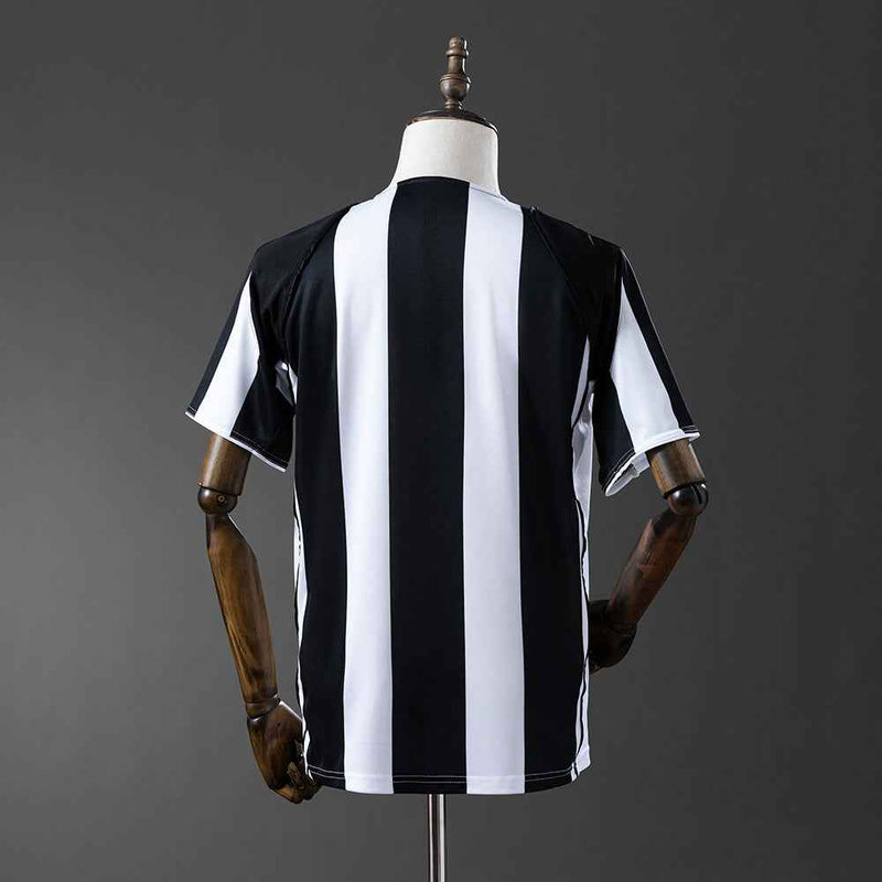 Juventus domaći dres 2004/05