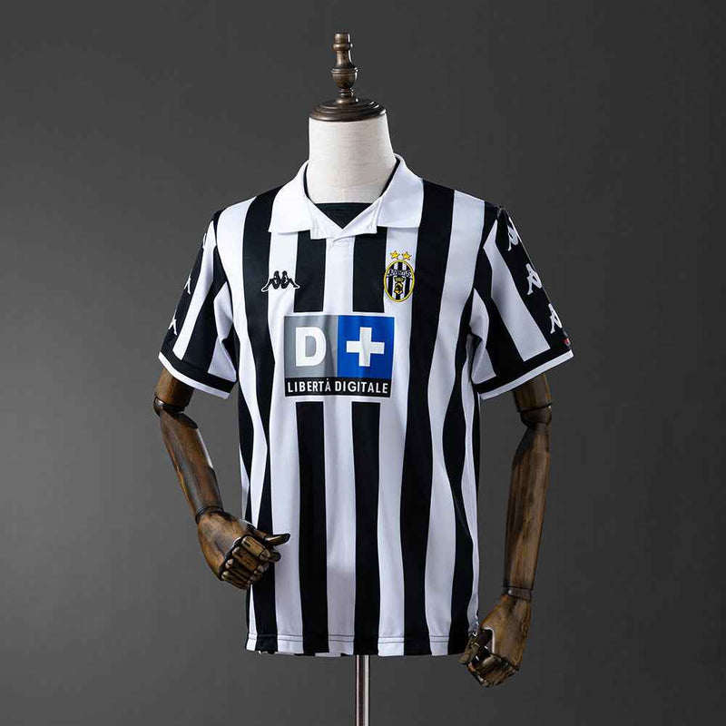 Juventus Domaći 1999/00
